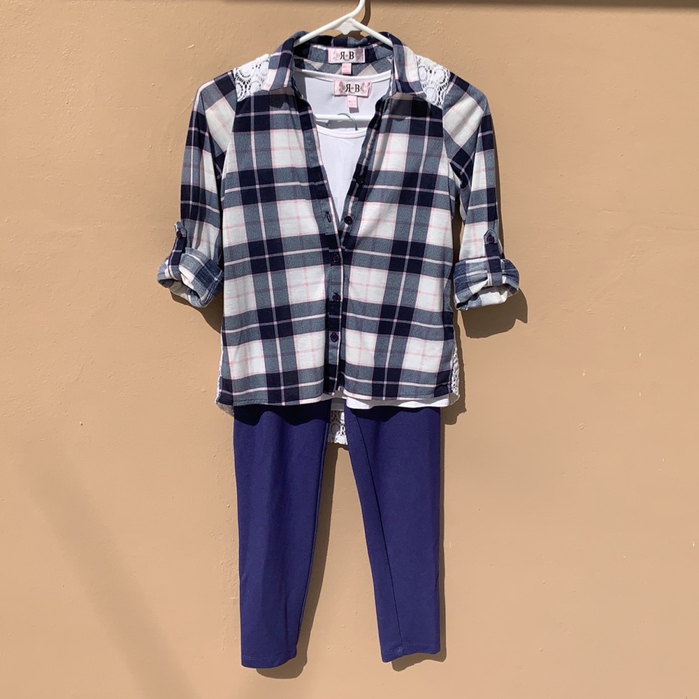 R n B girls 3 pc outfit.